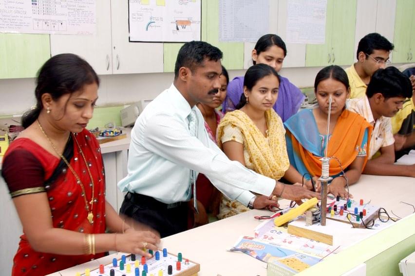 Indira College of Commerce & Science Tathawade Lab photo 3